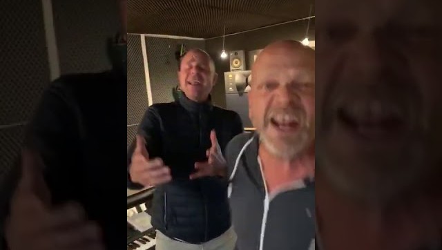 Videogruß aus dem Studio ! "Julio " auf YouTube ansehen